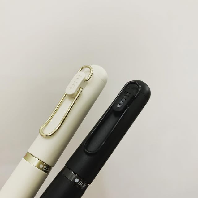 三菱鉛筆uni-ball one 3 三色筆