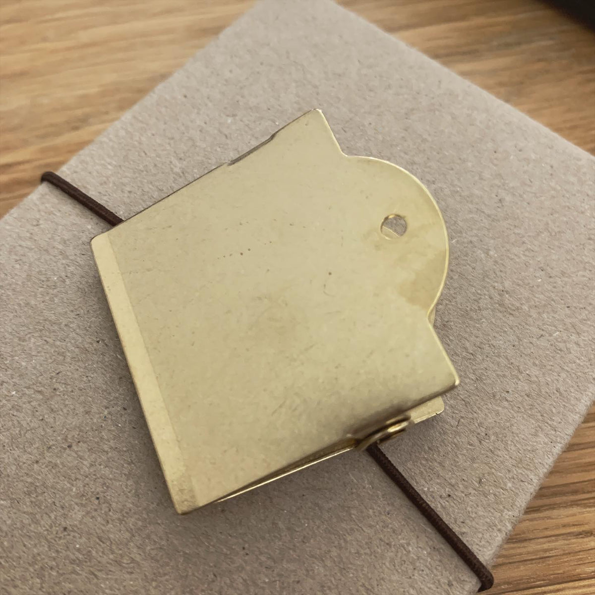 TRAVELER’S notebook 黃銅飛機書夾